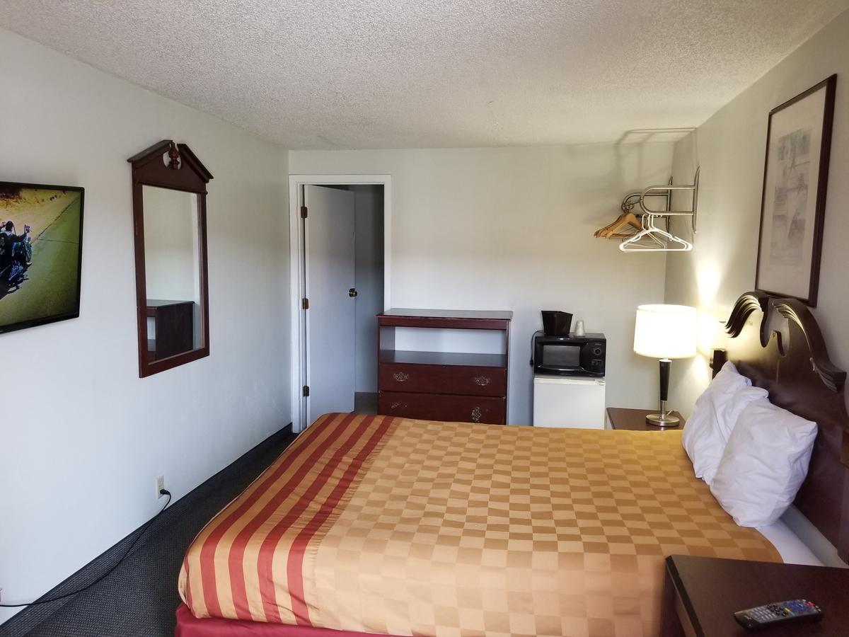 Budget Inn And Suites 伊根 外观 照片